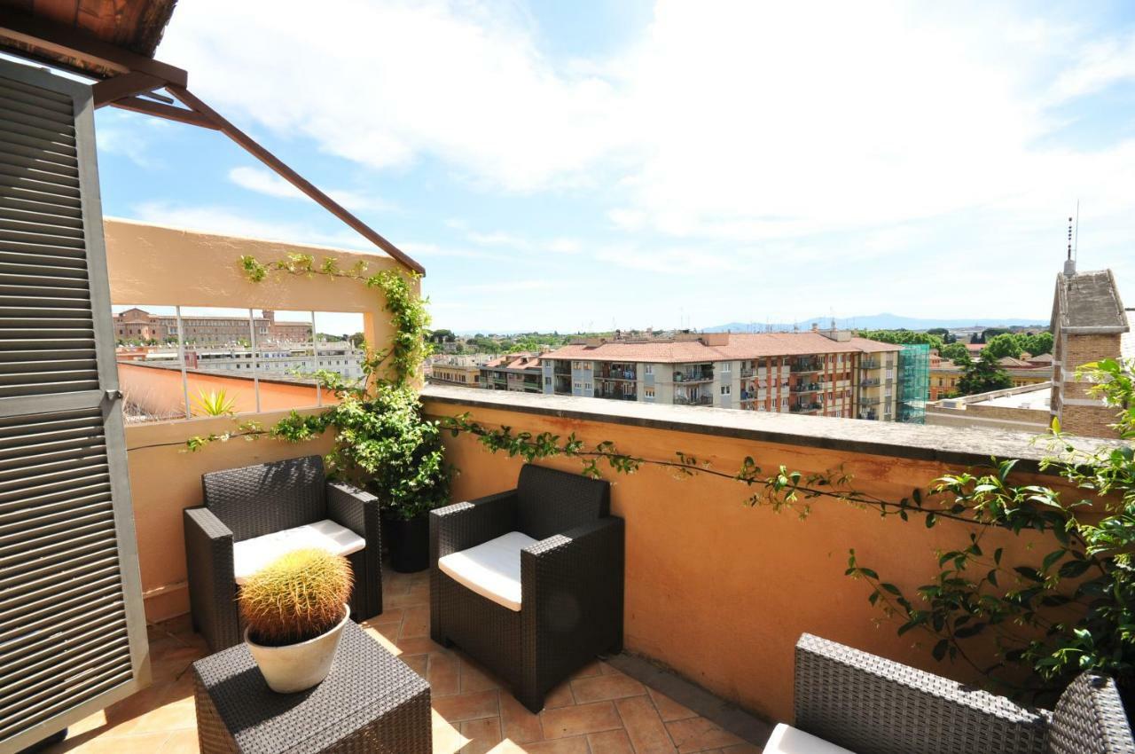 Penthouse With View Lägenhet Rom Exteriör bild